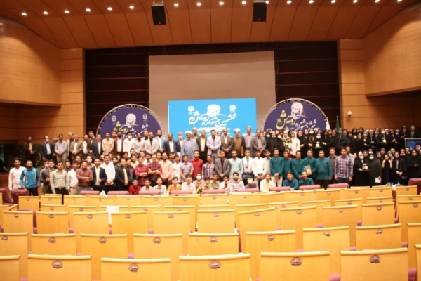 سرپرست معاونت فرهنگی و اجتماعی دانشگاه فرهنگیان کشور: 
جشنواره رویش زمینه ای برای بروز و تجلی استعدادها، تبادل اندیشه و افکار است 2