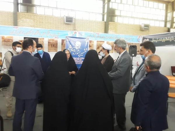 توسط معاون وزیرپرورشی آموزش وپرورش صورت گرفت:
بازدید از ششمین نمایشگاه جشنواره رویش قطب یک کشور در کرمان 2