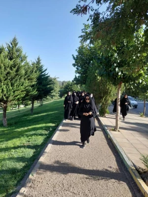 همایش پیاده روی کارکنان و دانشجو معلمان پردیس آیت اله کمالوند صورت پذیرفت 6