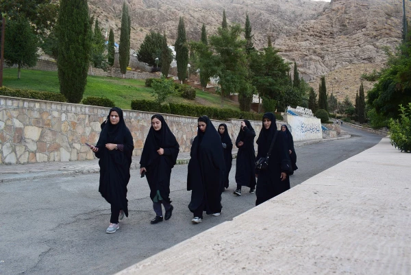 همایش پیاده روی کارکنان، اساتید و دانشجویان دانشگاه فرهنگیان کرمانشاه 5