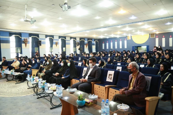 مراسم دانش آموختگی دانشجومعلمان مرکز شهیدرجایی اصفهان 3