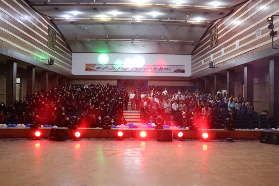 آیین دانش آموختگی دانشجومعلمان ورودی 97
 5