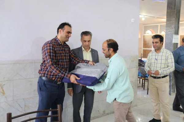 همایش پیاده روی
 8