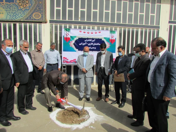 آیین کلنگ زنی ساختمان اداری-آموزشی پردیس شهید باهنر 3