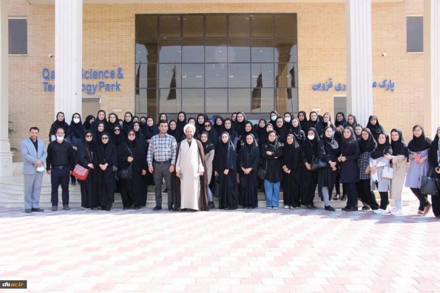بازدید از پارک علم و فناوری استان و تجدید میثاق با شهدا 2