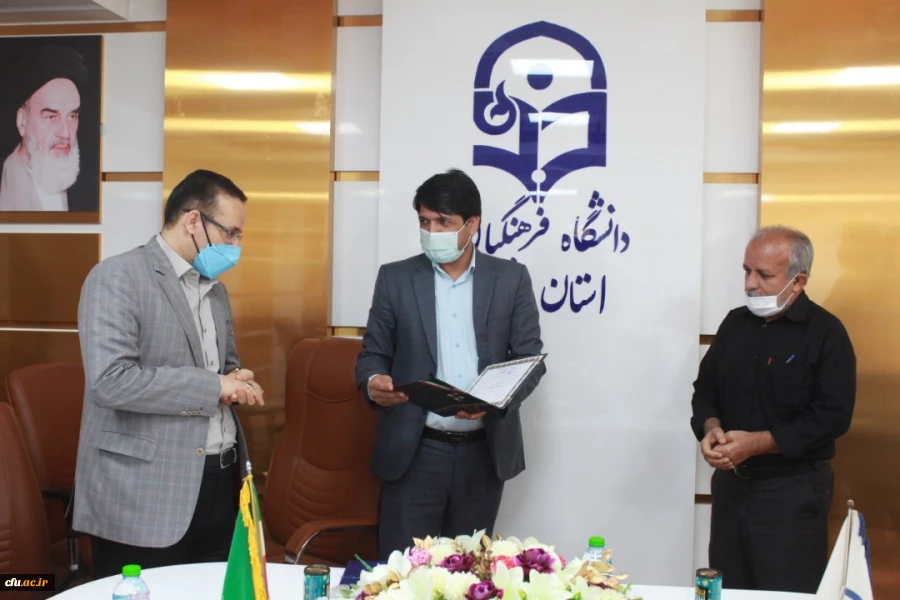 انعقاد تفاهم نامه همکاری دانشگاه فرهنگیان و اداره کل فنی و حرفه ای استان بوشهر 3