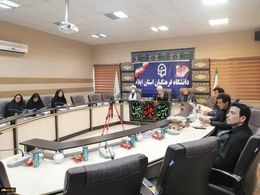 سخنرانی حجت الاسلام و المسلمین دکتر مبشری سرپرست محترم معاونت فرهنگی و اجتماعی دانشگاه فرهنگیان در وبینار کشوری برپایی مجالس عزاداری شهدای کربلا توسط هیئت های مذهبی دانشجویی پردیس ها و مراکز از محل سالن جلسات مدیریت امور پردیس های دانشگاه فرهنگیان استان ا