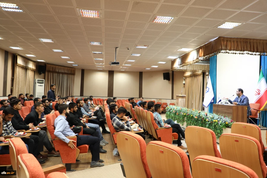 دیدار جمعی از دانشجو معلمان استان خوزستان با دکتر صحرایی، سرپرست دانشگاه فرهنگیان  15