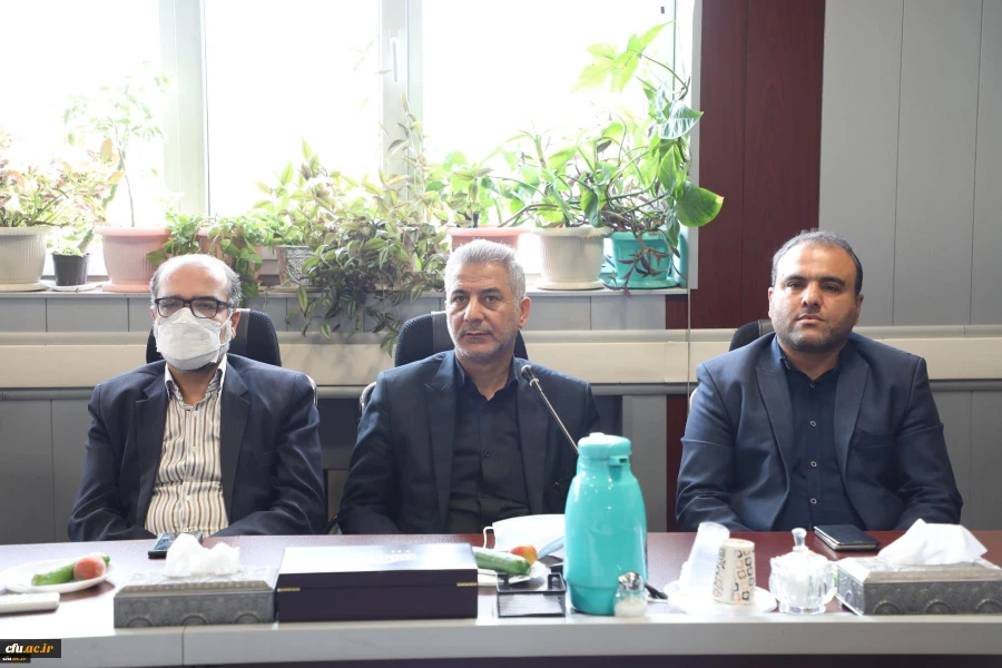 « شرافتی بالاتر از تربیت معلم نیست » 8