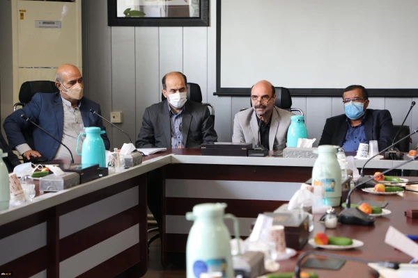 « شرافتی بالاتر از تربیت معلم نیست » 12