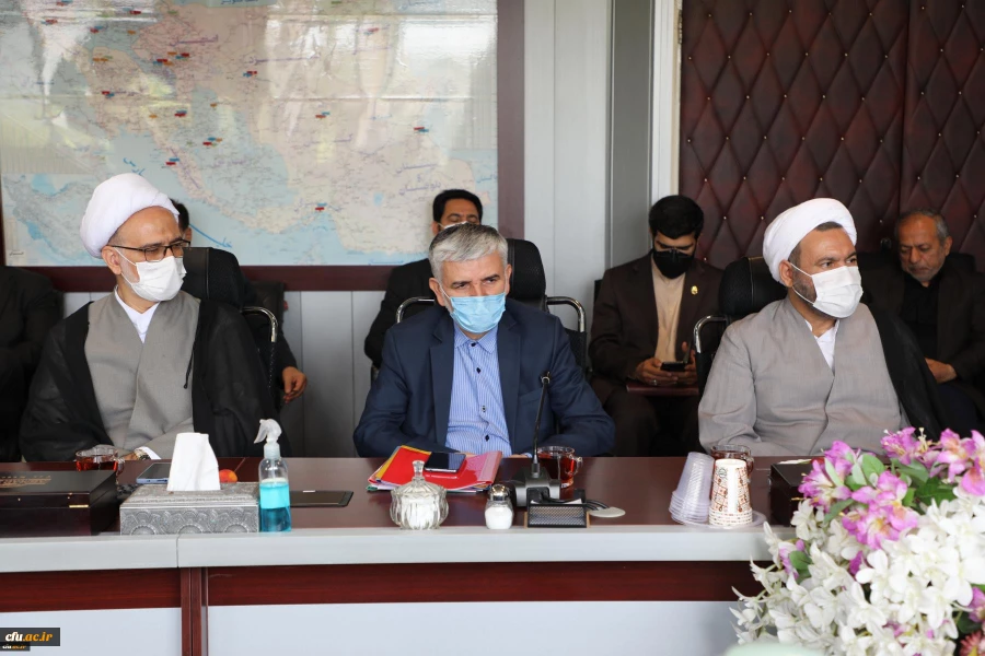 « شرافتی بالاتر از تربیت معلم نیست » 14