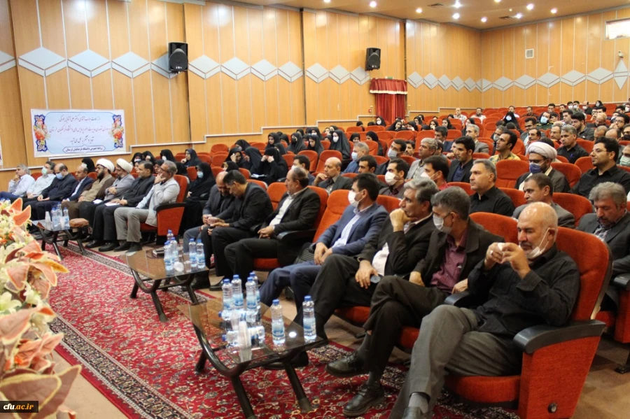 در این آئین طی حکمی از سوی رئیس دانشگاه فرهنگیان کشور، دکتر شجاع عربان سرپرست دانشگاه فرهنگیان لرستان شد
.
 2