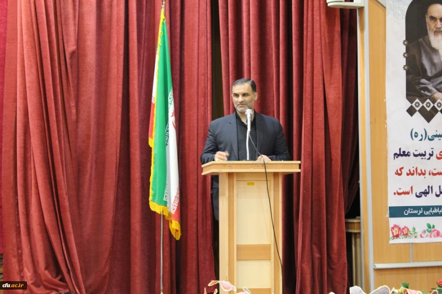 در این آئین طی حکمی از سوی رئیس دانشگاه فرهنگیان کشور، دکتر شجاع عربان سرپرست دانشگاه فرهنگیان لرستان شد
.
 2