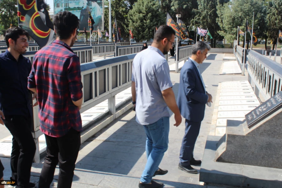 تجدید میثاق با شهدای والا مقام و بازدید از موزه دفاع مقدس 5