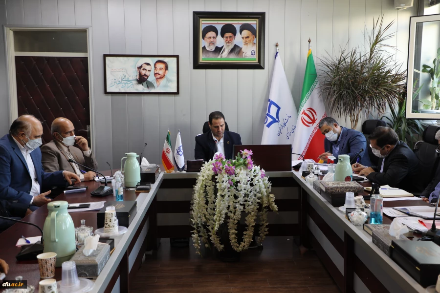 مدیران با تدبیر راهکار درمسائل مجاهدانه گره گشایی کنند 10