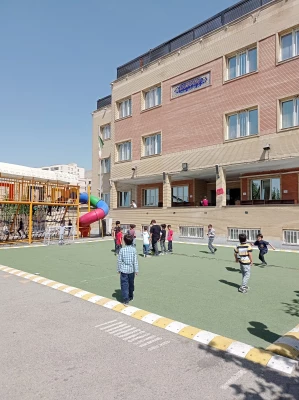 بازدید از مدرسه هوشمند سراج فرهیختگان تهران 6