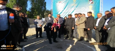 همزمان با آغاز هفته دولت:

آیین کلنگ زنی مجموعه (320نفری) خوابگاهی و فرهنگی پردیس علامه طباطبایی دانشگاه فرهنگیان استان اردبیل