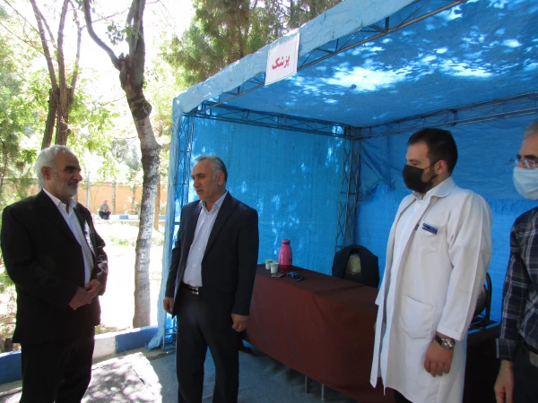 بازدید مدیرکل آموزش و پرورش استان از مراحل مصاحبه داوطلبان ورود به دانشگاه فرهنگیان 2