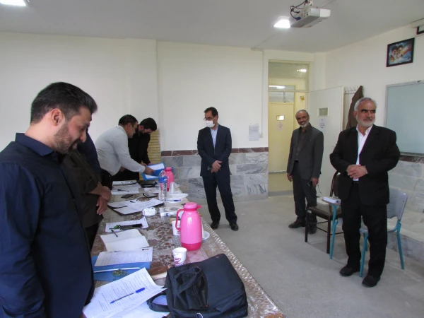 بازدید مدیرکل آموزش و پرورش استان از مراحل مصاحبه داوطلبان ورود به دانشگاه فرهنگیان 4