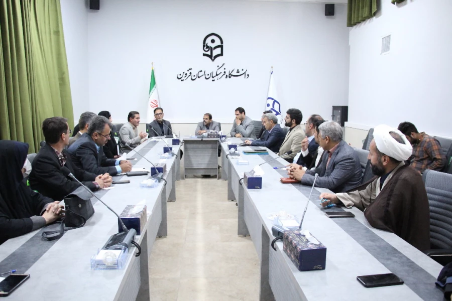 مرکز نوآوری و کارآفرینی دانشگاه فرهنگیان استان قزوین افتتاح شد 5