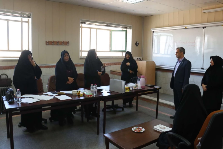 مدیر امور پردیس های استان یزد از روند برگزاری مصاحبه داوطلبان ورود به دانشگاه فرهنگیان بازدید کرد
 4