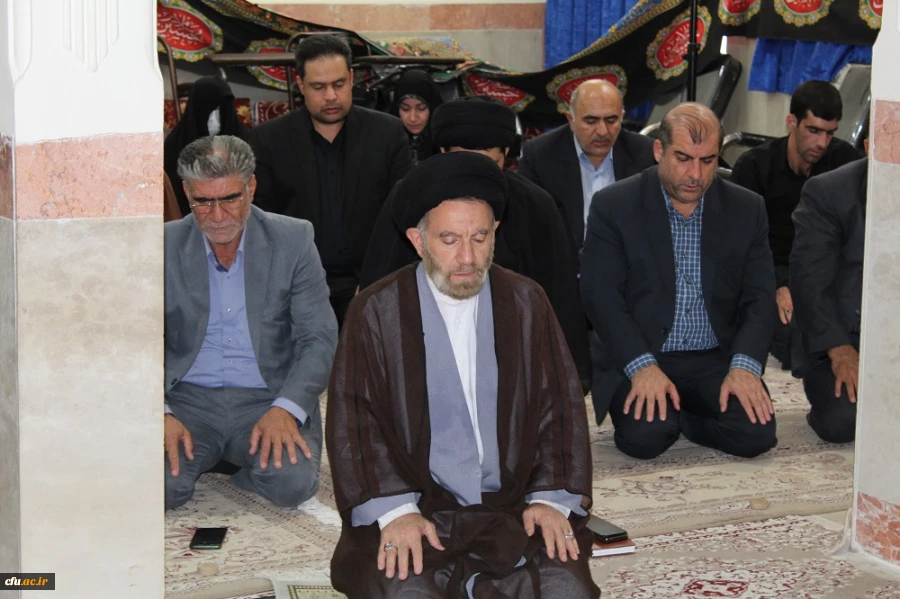 دیدار مسئولین برگزار کننده جشنواره قران وعترت با نماینده ولی فقیه در استان و امام جمعه شهر خرم آباد