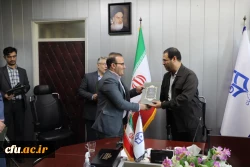  فرایند تولید آزمون باید فرایند تولید گفتمان آموزش جدید باشد 18