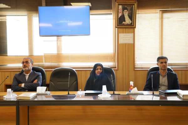 دیدار و نشست صمیمی همکاران حوزه معاونت دانشجویی با دکتر انصاری راد : 5