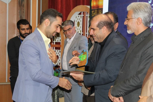 آیین اختتامیه سی و دومین جشنواره قرآن و عترت بخش دوم مرحله کشوری به میزبانی دانشگاه فرهنگیان لرستان 24