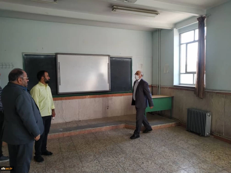 بازدید سرپرست مدیریت امور پردیس های استان تهران از دبیرستان ملاصدرا شهرری 2