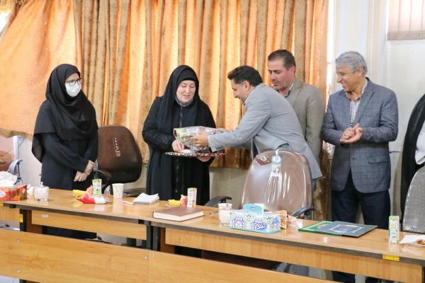 مراسم معارفه و تکریم سرپرست جدید و سابق پردیس شهیده بنت الهدی صدر 3