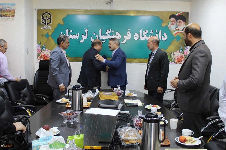 جلسه تکریم و تشکر از سرپرست قبلی پردیس علامه طباطبایی خرم آباد 2