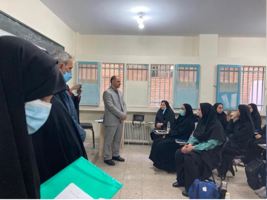 بازدید مدیرکمیسیون مدیریت ­آموزشی شورای­عالی وزارت آموزش و پرورش از روند اجرای دوره مهارت آموزی سال 1401
 4