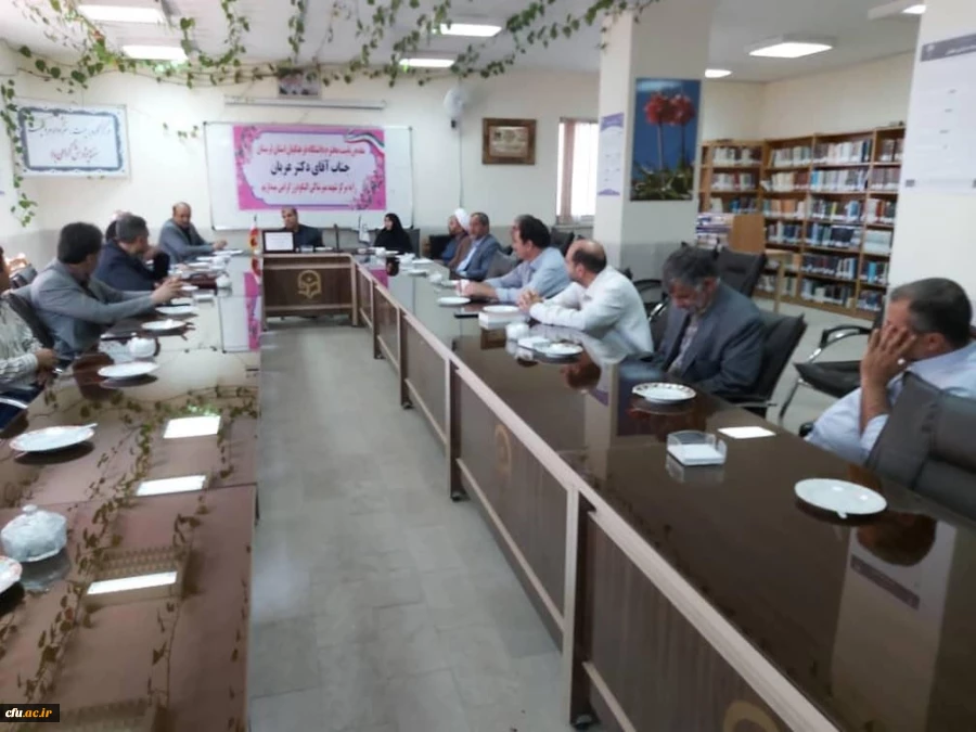 بازدید از مرکز آموزشی شهید میرشاکی الیگودرز درآستانه  سال تحصیلی جدید  4