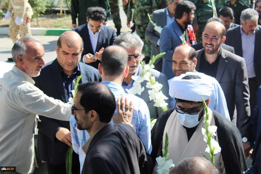 مراسم غبار روبی قبور مطهر شهدای دفاع مقدس به مناسبت آغاز  هفته دفاع مقدس 4