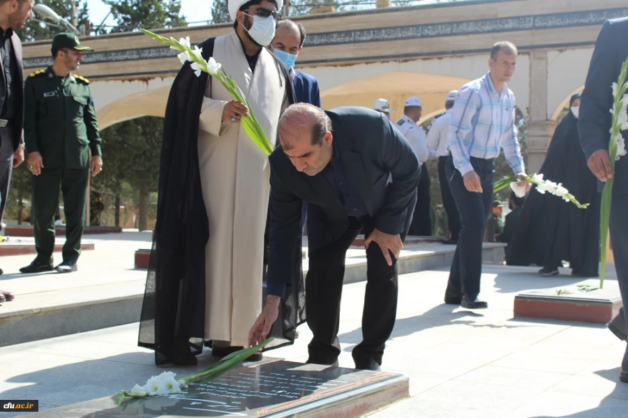 مراسم غبار روبی قبور مطهر شهدای دفاع مقدس به مناسبت آغاز  هفته دفاع مقدس 6