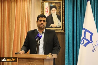 معاون آموزشی دانشگاه فرهنگیان در گفت و گو با روابط عمومی، خبر داد: 

ثبت نام بیش از ۱۲ هزار نفر متقاضیان تدریس در دانشگاه فرهنگیان