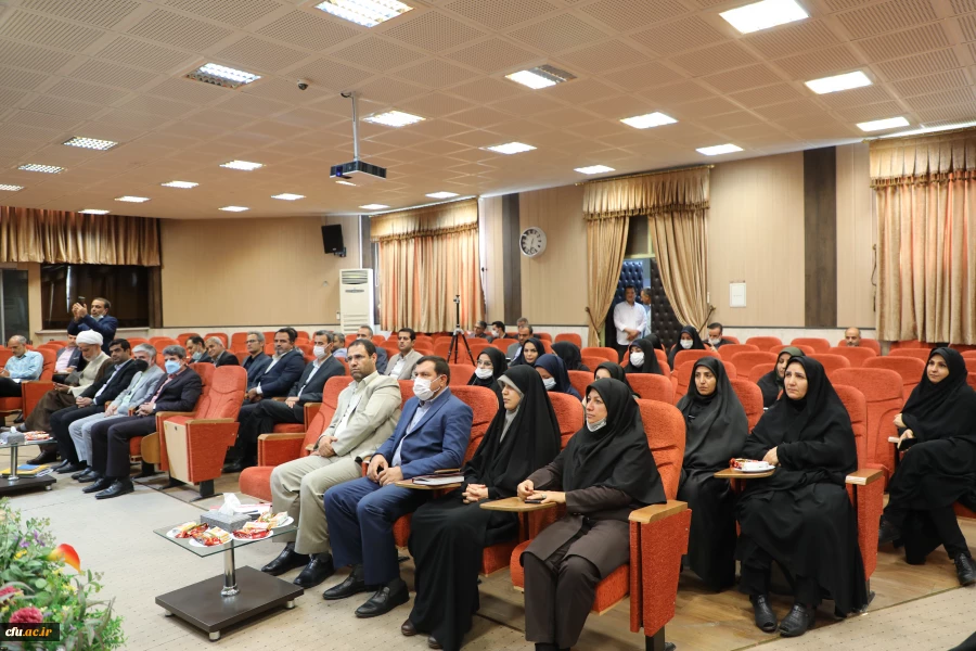 سعید غیاثی ندوشن به عنوان معاون آموزشی و تحصیلات تکمیلی دانشگاه فرهنگیان منصوب شد
 7