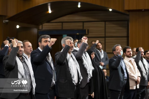 همایش "مشق ایثار و مقاومت با حضور وزیر آموزش و پرورش برگزار شد 8