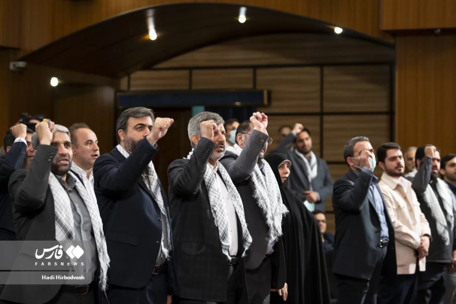 همایش "مشق ایثار و مقاومت با حضور وزیر آموزش و پرورش برگزار شد 8