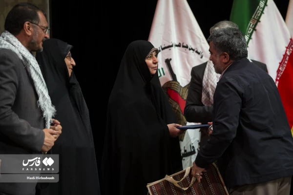 همایش "مشق ایثار و مقاومت با حضور وزیر آموزش و پرورش برگزار شد 12