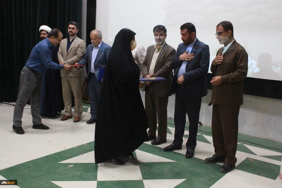 همایش فرهنگ و تربیت در آیینه 8 سال دفاع مقدس برگزار شد 18