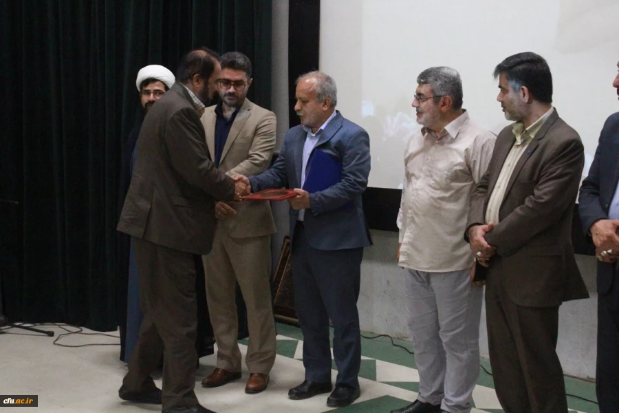 همایش فرهنگ و تربیت در آیینه 8 سال دفاع مقدس برگزار شد 19