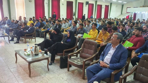 مراسم استقبال از دانشجویان جدیدالورود مرکز شهیدآیت نجف آباد استان اصفهان 16