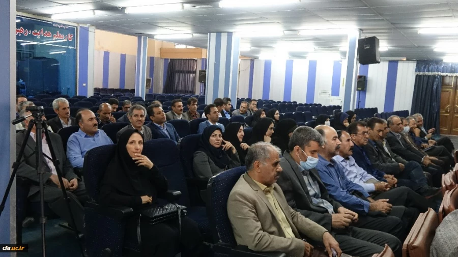 مراسم تکریم و معارفه مدیر امور پردیس های دانشگاه فرهنگیان استان کردستان
 4