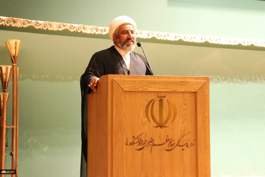 برنامه های دانشگاه در خصوص تربیت دینی و فرهنگی دانشجومعلمان طبق ساحت های ششگانه تعلیم و تربیت 4