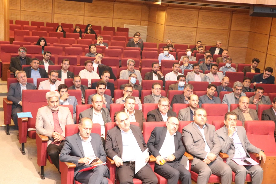 برنامه های دانشگاه در خصوص تربیت دینی و فرهنگی دانشجومعلمان طبق ساحت های ششگانه تعلیم و تربیت 8