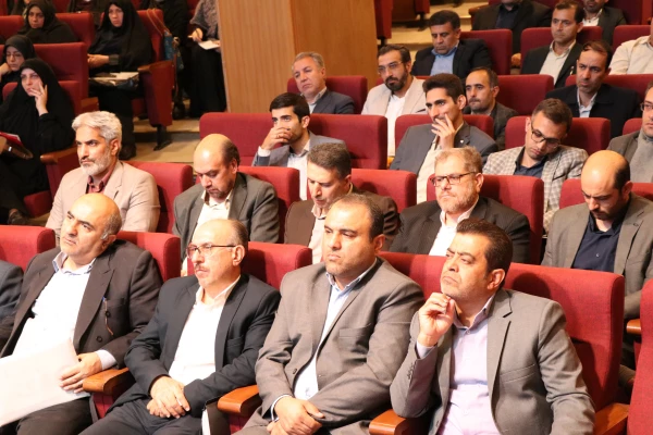 برنامه های دانشگاه در خصوص تربیت دینی و فرهنگی دانشجومعلمان طبق ساحت های ششگانه تعلیم و تربیت 10