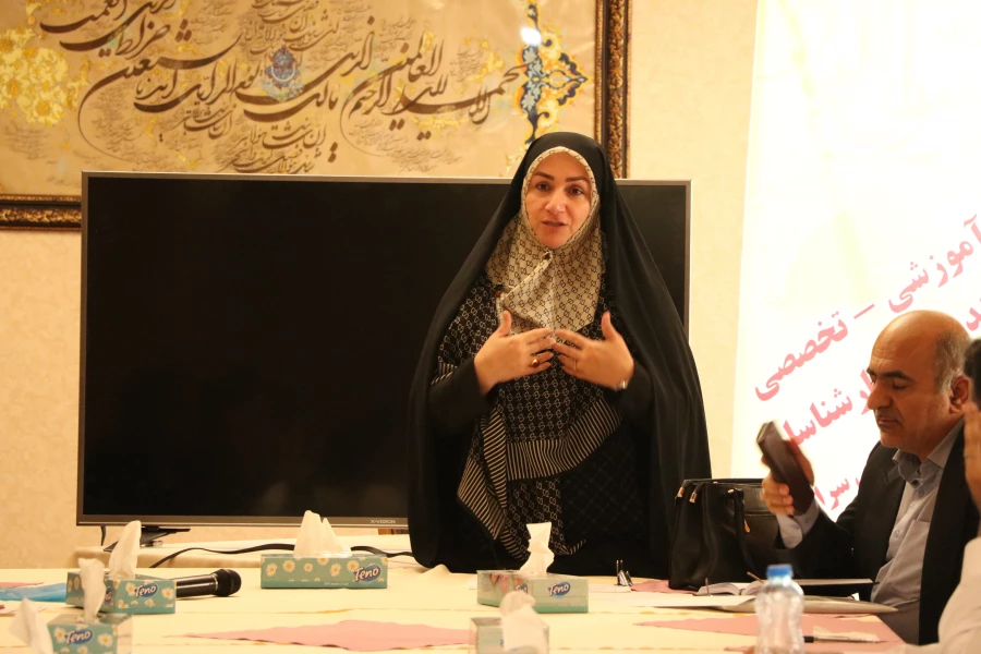 برنامه های دانشگاه در خصوص تربیت دینی و فرهنگی دانشجومعلمان طبق ساحت های ششگانه تعلیم و تربیت 18