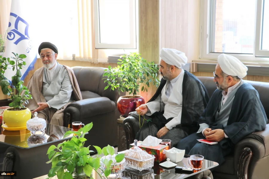 دیدار مدیر ستاد اقامه نماز استان با سرپرست امور پردیس ها 3